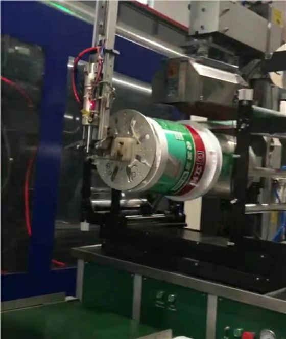 塑料包裝桶全自動(dòng)機械手 塑料包裝桶全自動(dòng)機械手